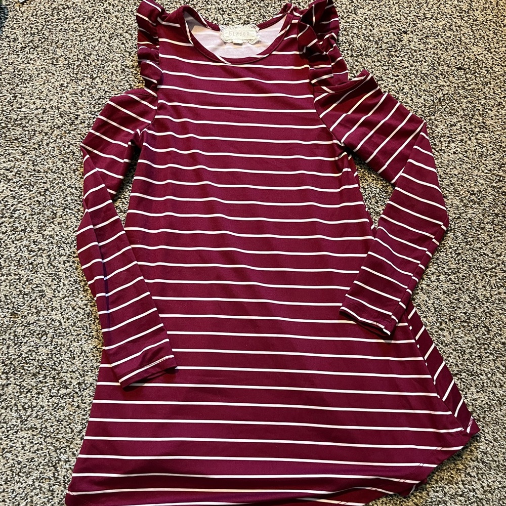 Amazing Girls Cold Shoulder Dress (size 7)